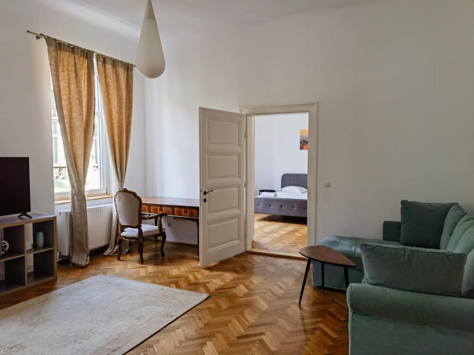 Emerald Old Town Сибиу Экстерьер фото